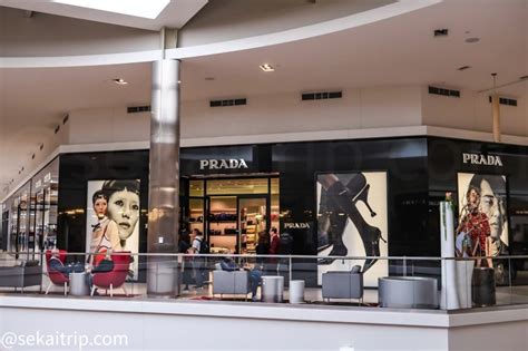 prada outlet chicago
